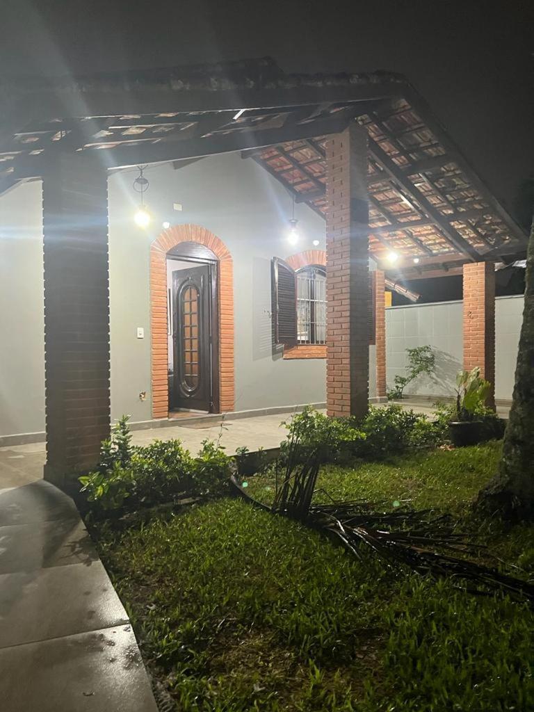 Casa Para Alugar Em Bertioga - Piscina, Wifi E Churrasqueira Exterior foto